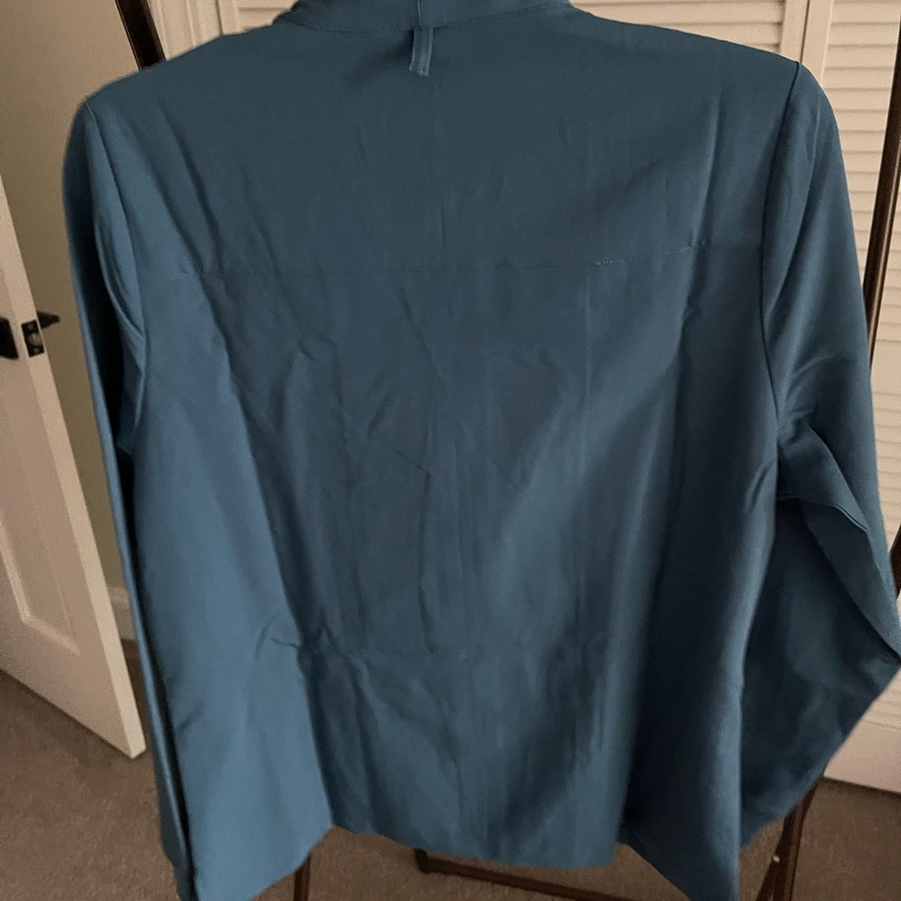 Women's Modern Scrub Jacket - Harbor Blue - Picture 4 of 7